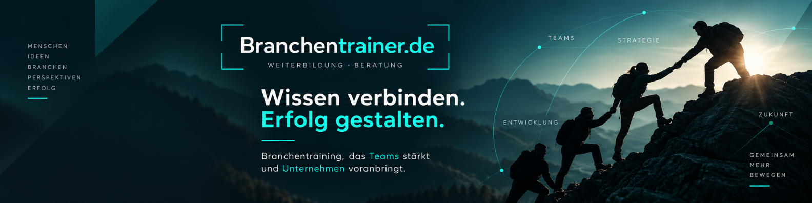Menschen unterstützen sich beim gemeinsamen Aufstieg auf einen Berg.